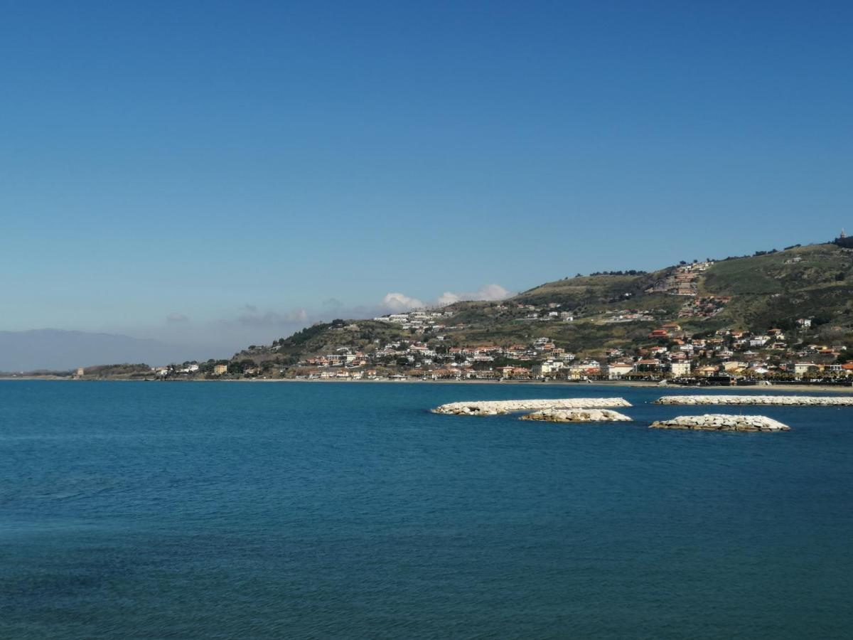 Panoramic Apartments In Villa In Center "The Beach And The Cliff" 1 Agropoli Exteriér fotografie