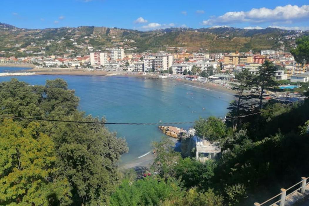 Panoramic Apartments In Villa In Center "The Beach And The Cliff" 1 Agropoli Exteriér fotografie