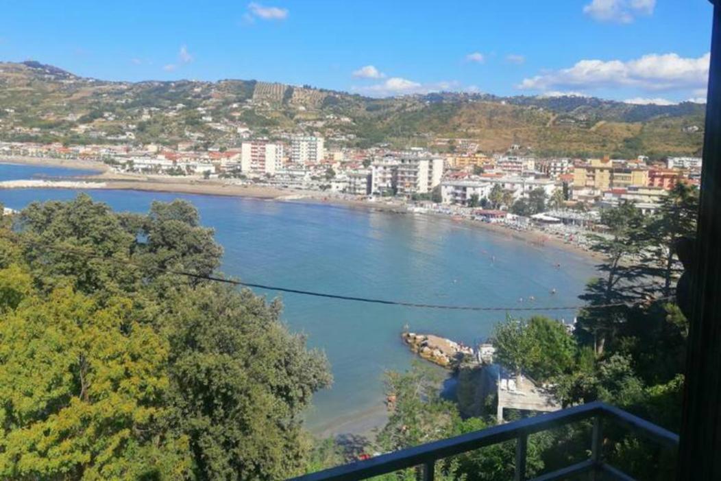 Panoramic Apartments In Villa In Center "The Beach And The Cliff" 1 Agropoli Exteriér fotografie