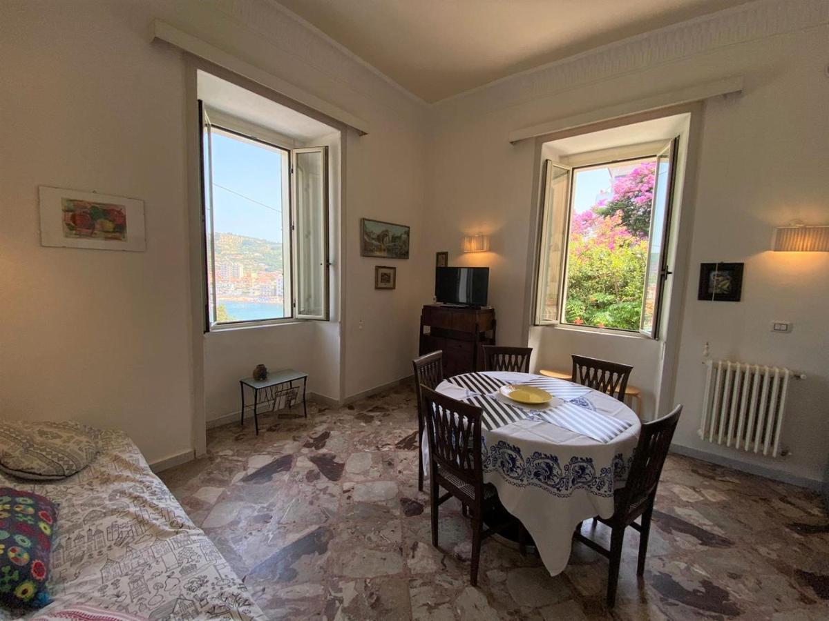 Panoramic Apartments In Villa In Center "The Beach And The Cliff" 1 Agropoli Exteriér fotografie