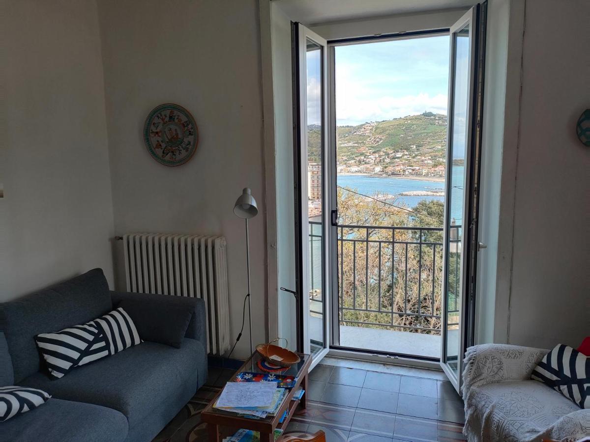 Panoramic Apartments In Villa In Center "The Beach And The Cliff" 1 Agropoli Exteriér fotografie